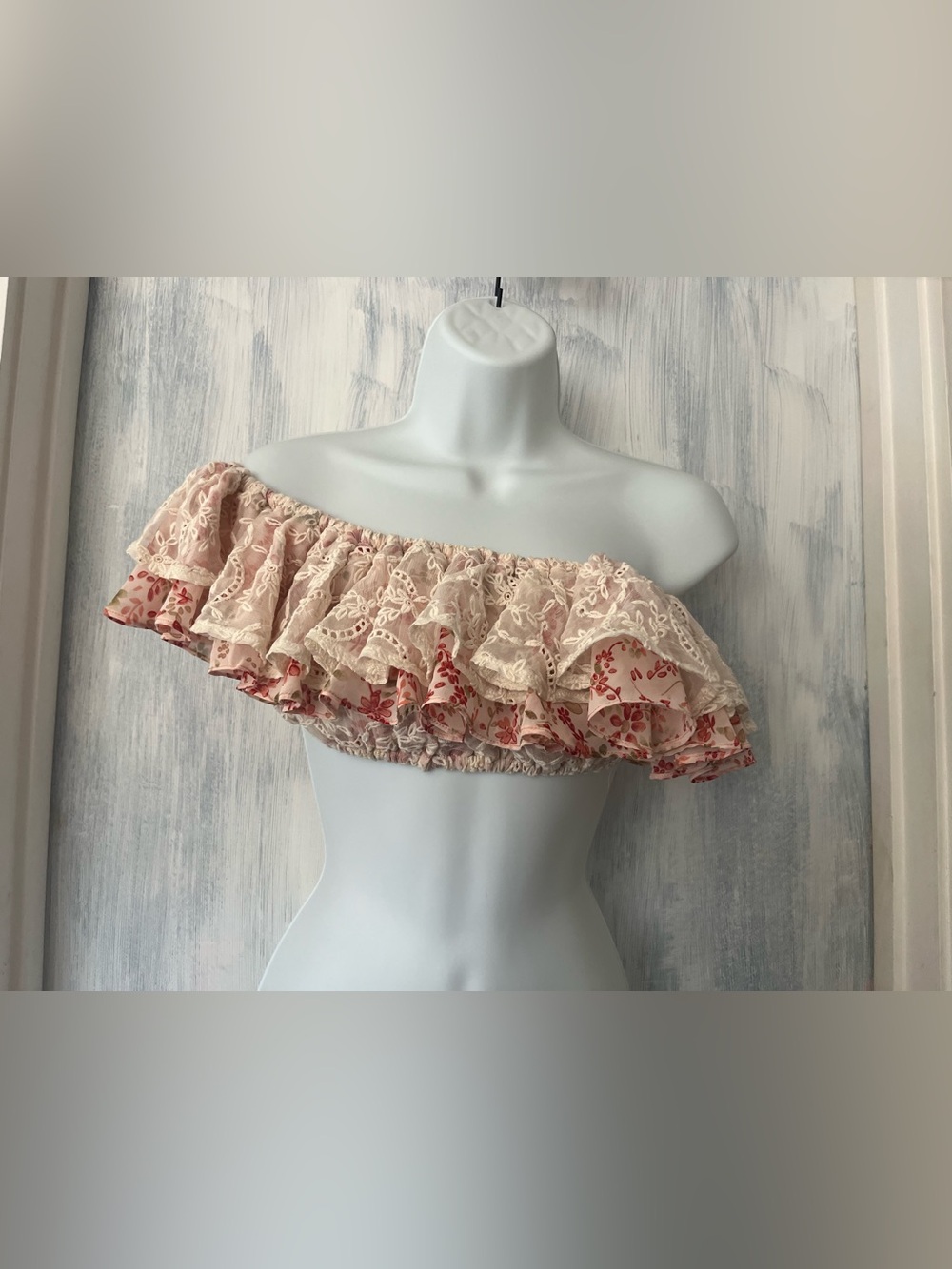 FL&L ‘Sweet Disposition’ Ruffle Crop Top - Picture 8 of 11